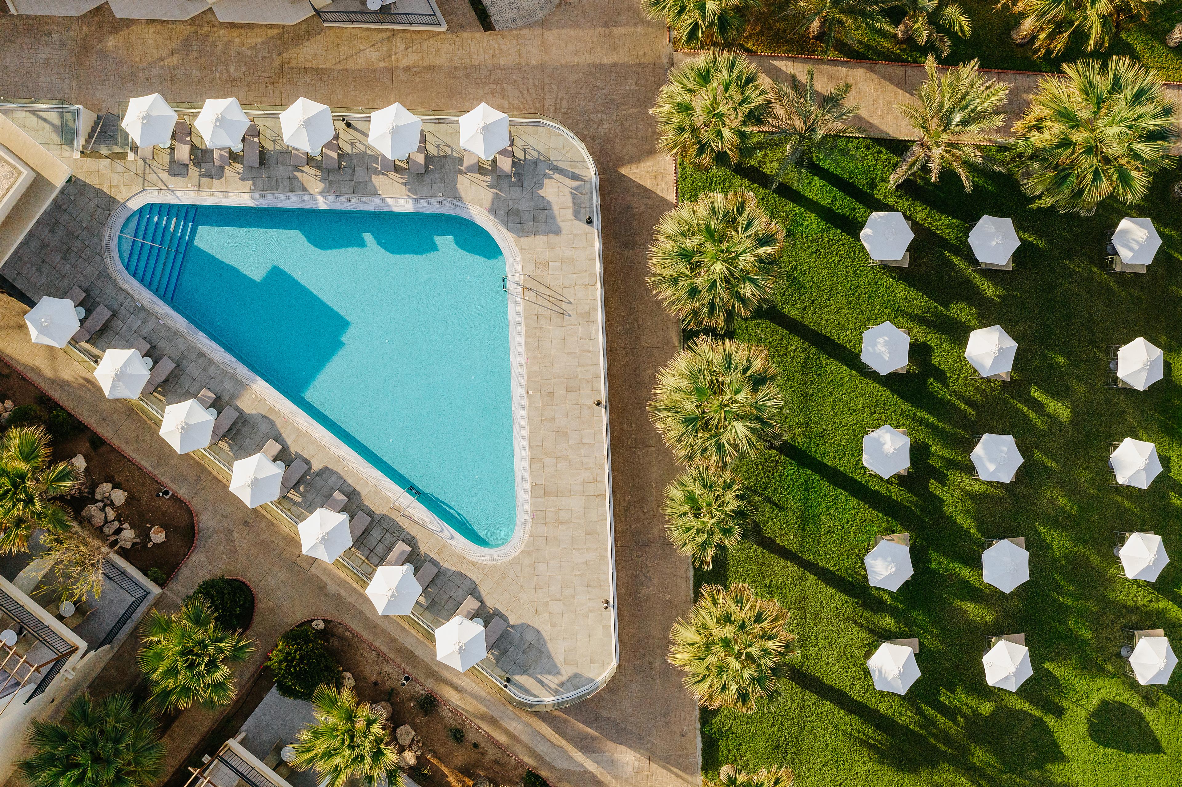 Отель Louis Paphos Breeze Хлоракас Экстерьер фото