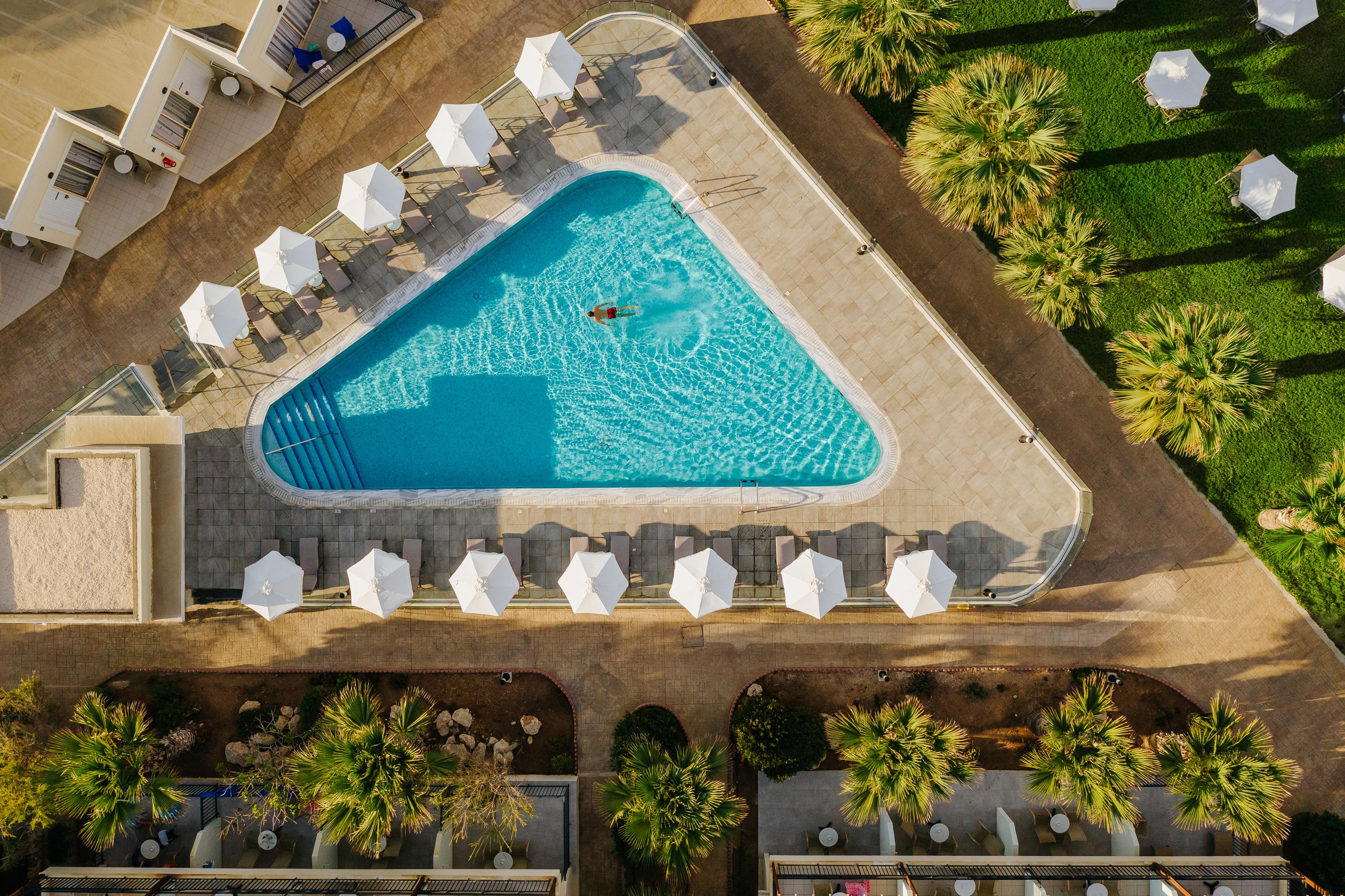 Отель Louis Paphos Breeze Хлоракас Экстерьер фото