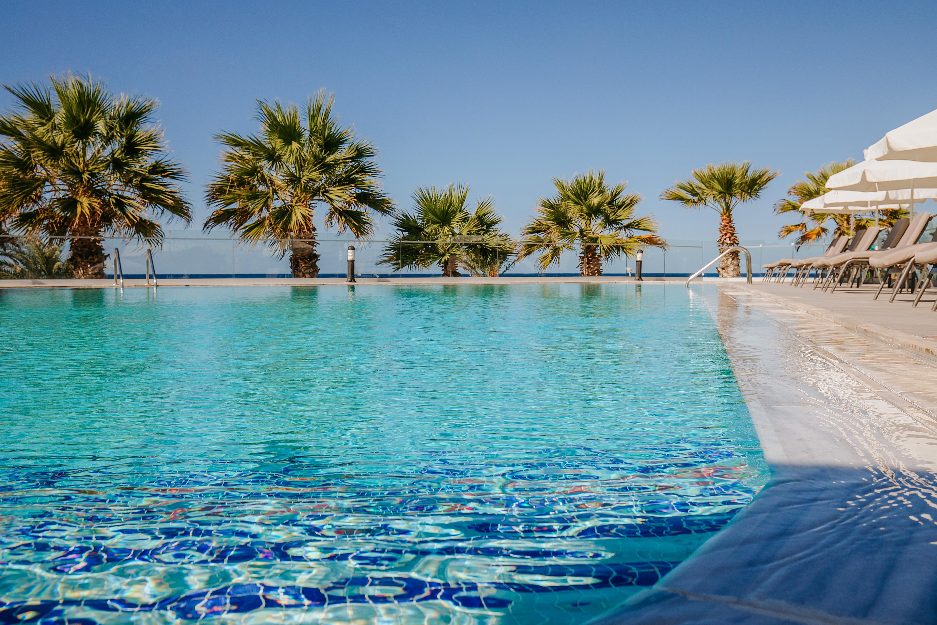 Отель Louis Paphos Breeze Хлоракас Экстерьер фото