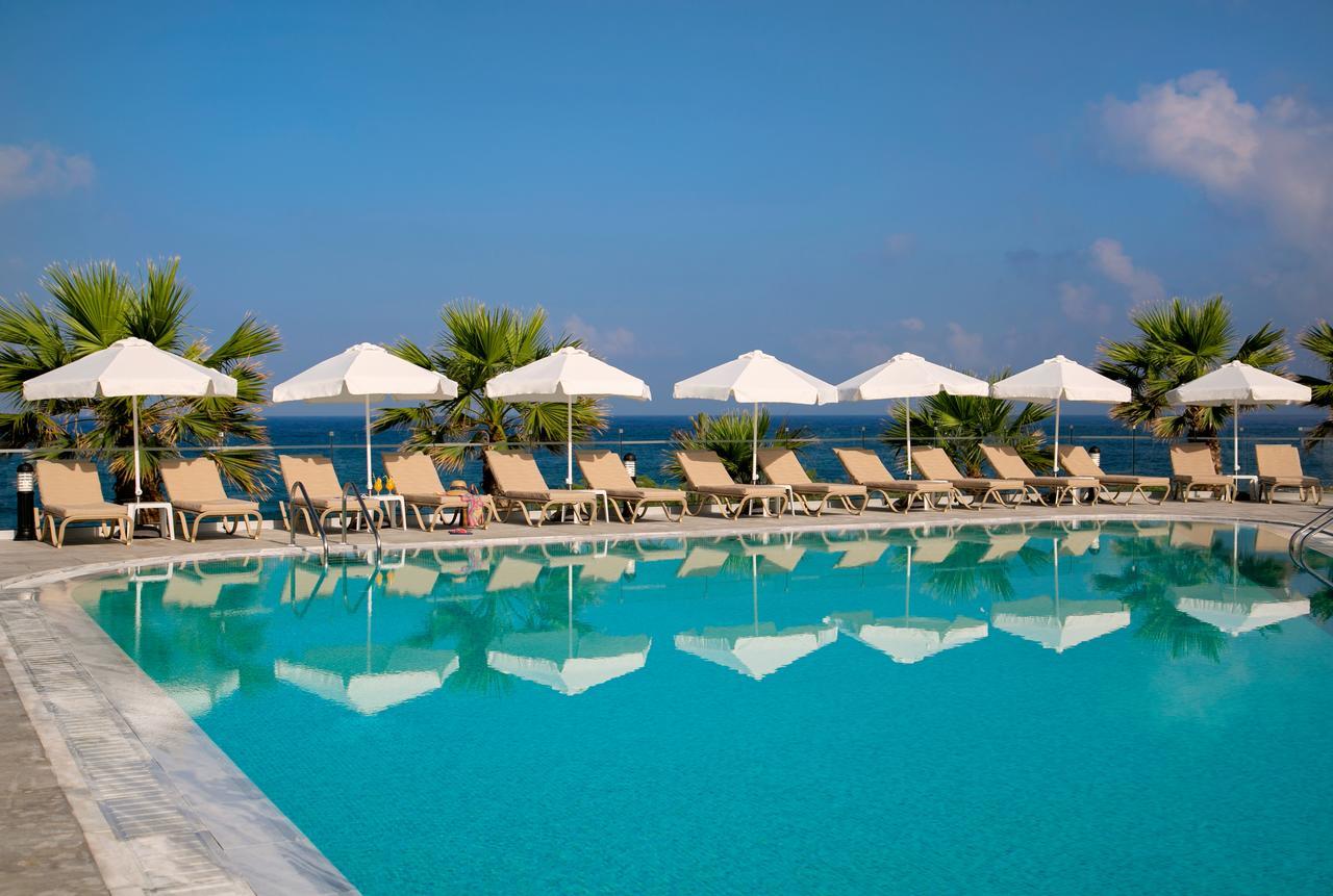 Отель Louis Paphos Breeze Хлоракас Экстерьер фото